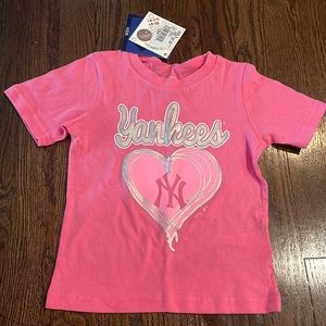 NWT toddler girl pink Yankees T-shirt. Size 2T. Purchased from Kohls.